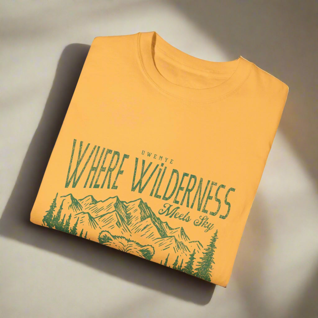 Bear Wilderness-Mediumweight Relaxed fit T-Shirt