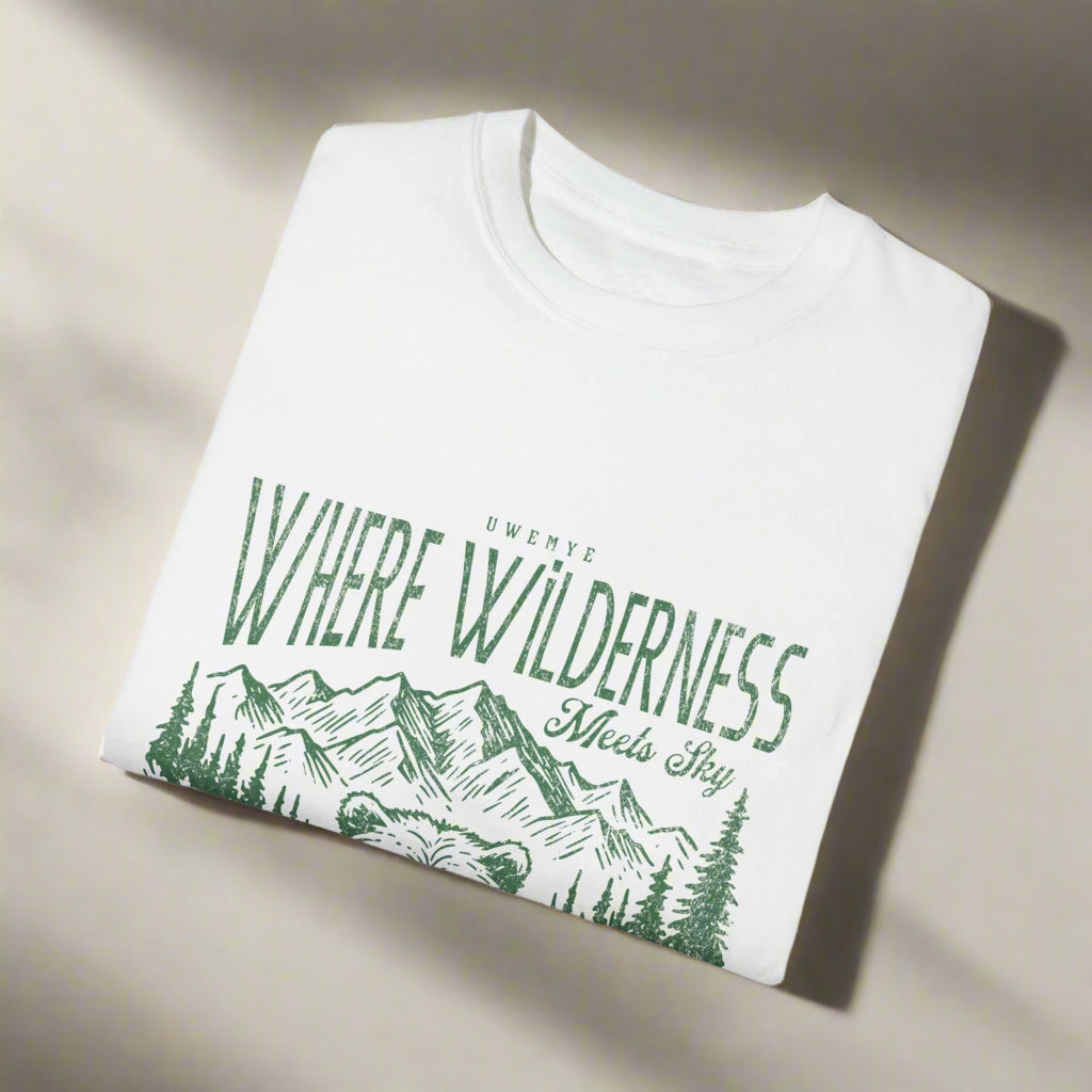 Bear Wilderness-Mediumweight Relaxed fit T-Shirt